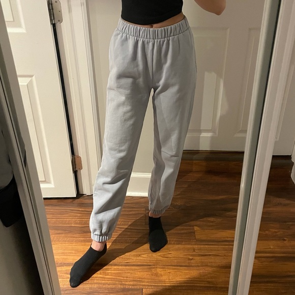 Brandy Melville Rosa Sweatpants Light Blue - Picture 3 of 9